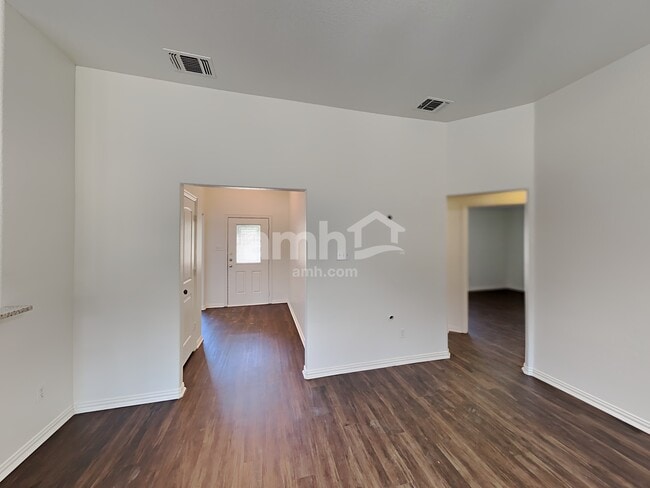 Building Photo - 101 Westend Ln