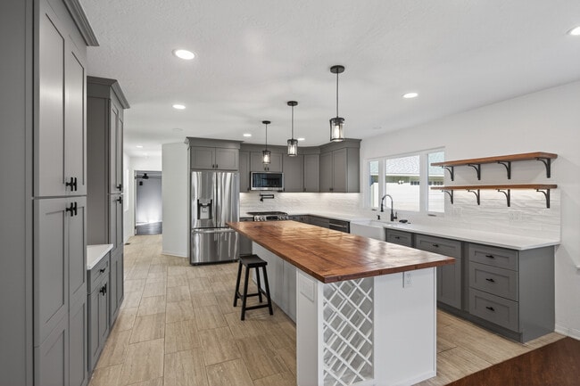 Foto del edificio - 914 El Paseo Rd