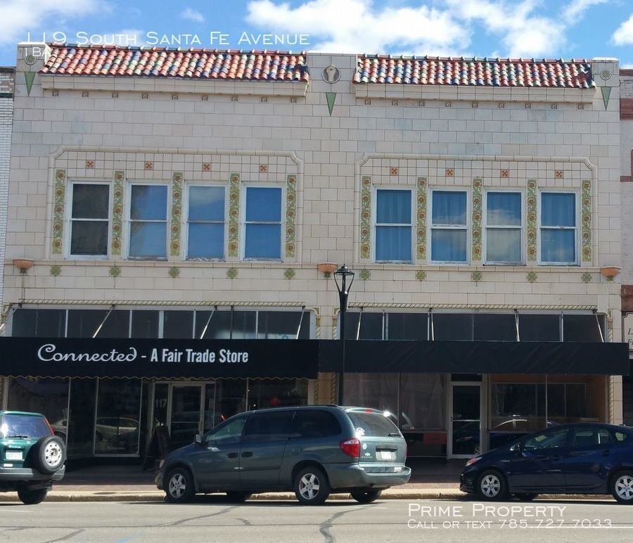 119 S Santa Fe Ave, Salina, KS 67401 Townhome Rentals in Salina KS