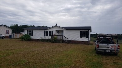 Building Photo - 1124 Eulalia Ln