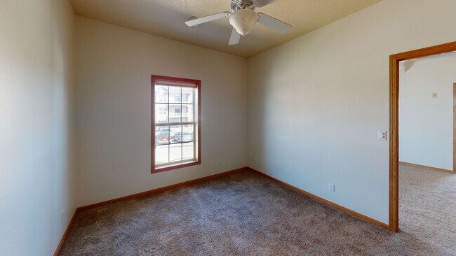 Foto del edificio - 2 Bedroom Apartment Available August 1st, ...
