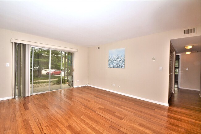 Building Photo - 6173 Knoll Ln Ct