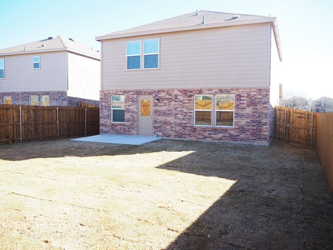 Foto del edificio - 3 Bed 2.5 Bath Home in Van Alstyne