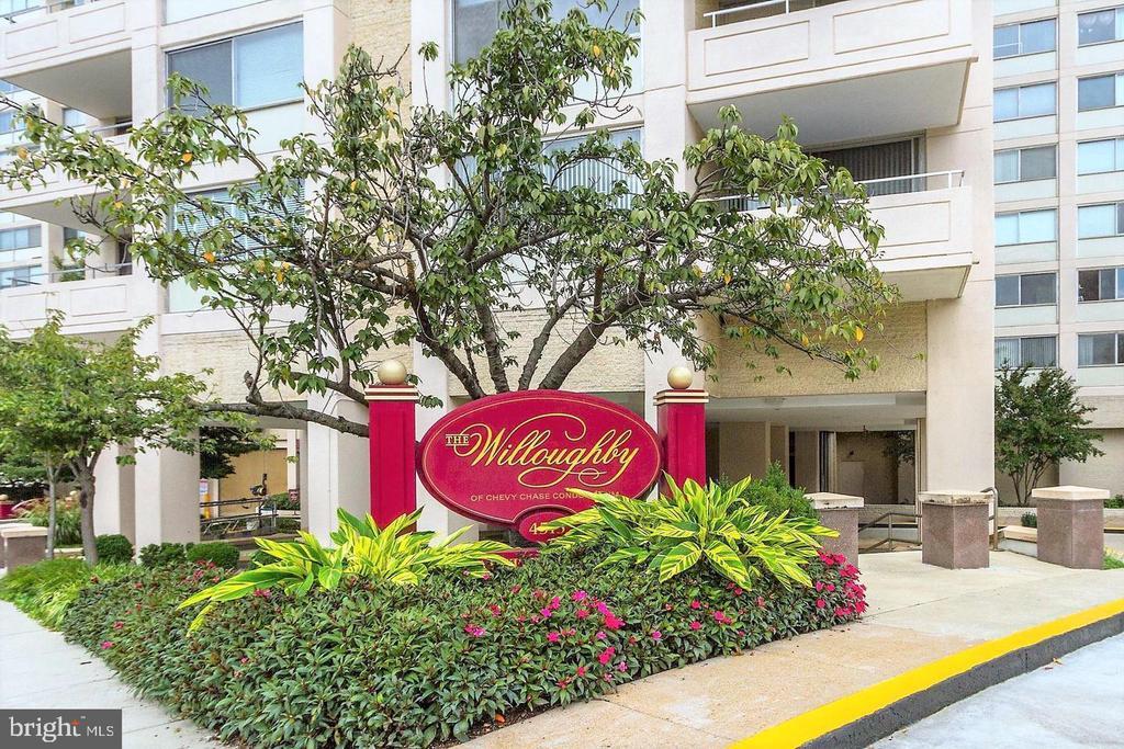 Foto principal - 5500 Friendship Blvd