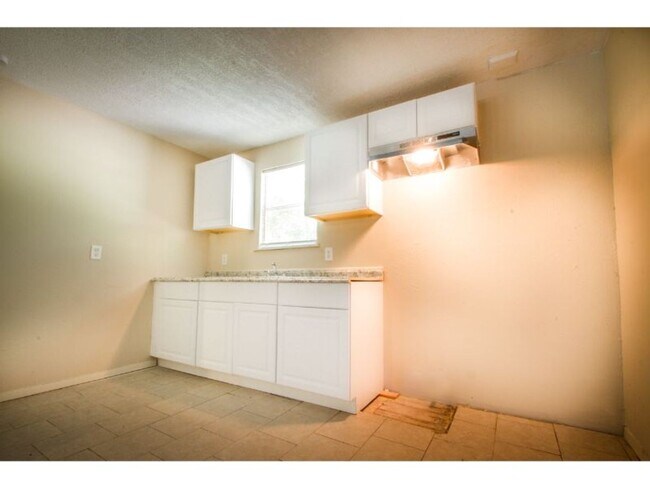 Foto del edificio - Discover Your New Home in the Heart of San...