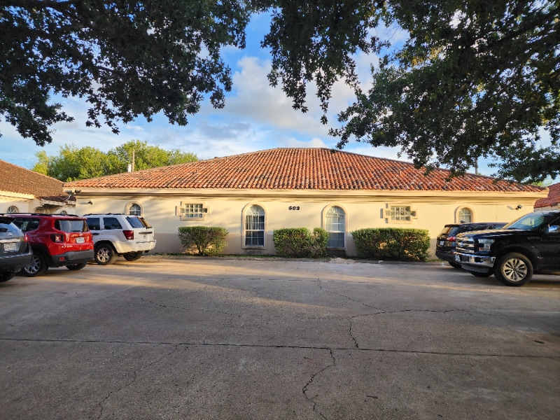 Primary Photo - 603 Buena Vista Dr