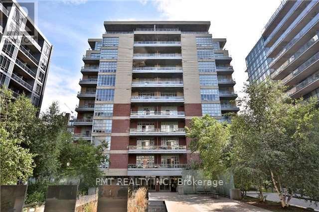 Photo principale - 23-523 Brant St