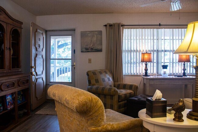 Foto del edificio - 10037 62nd Ter