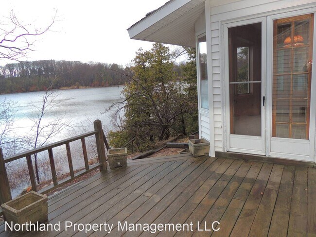 Foto del edificio - 2 br, 2 bath House - 779 North Manitou Tra...