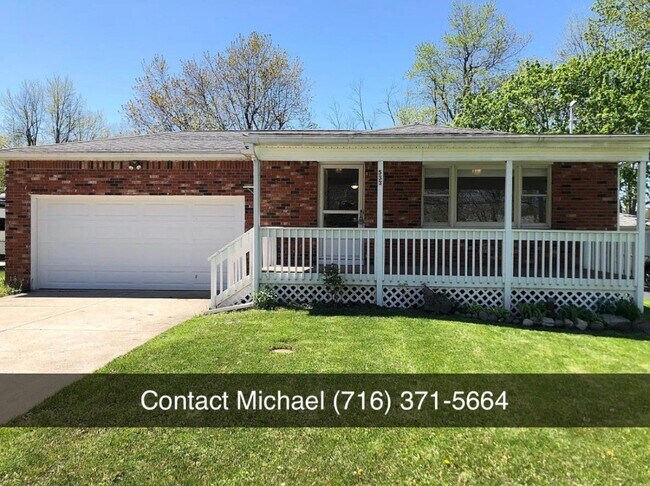 Foto del edificio - 533 Harris Hill Rd