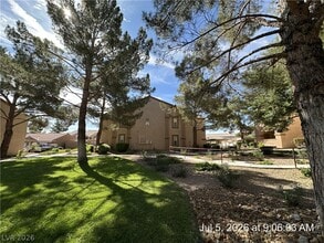 Building Photo - 1150 N Buffalo Dr