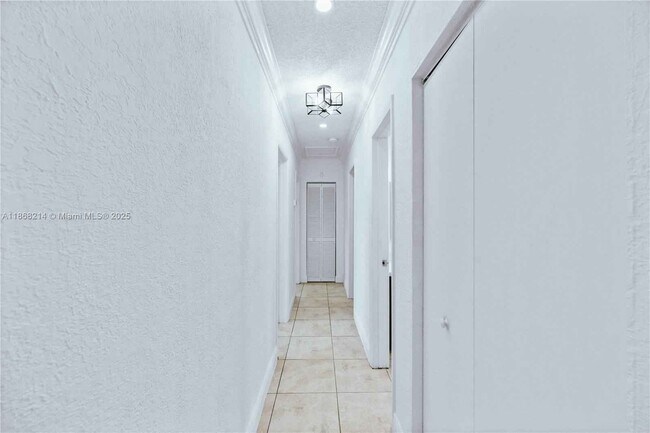 Foto del edificio - 3230 NW 171st Ter # House MIAMI GARDENS, F...