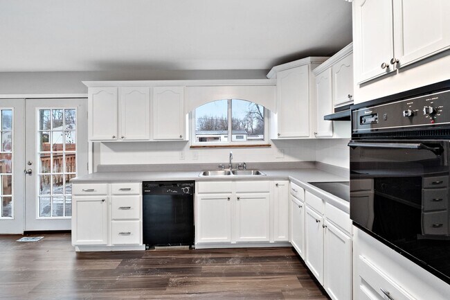 Building Photo - 3 Bed, 1 Bath Single Family in Arnold!