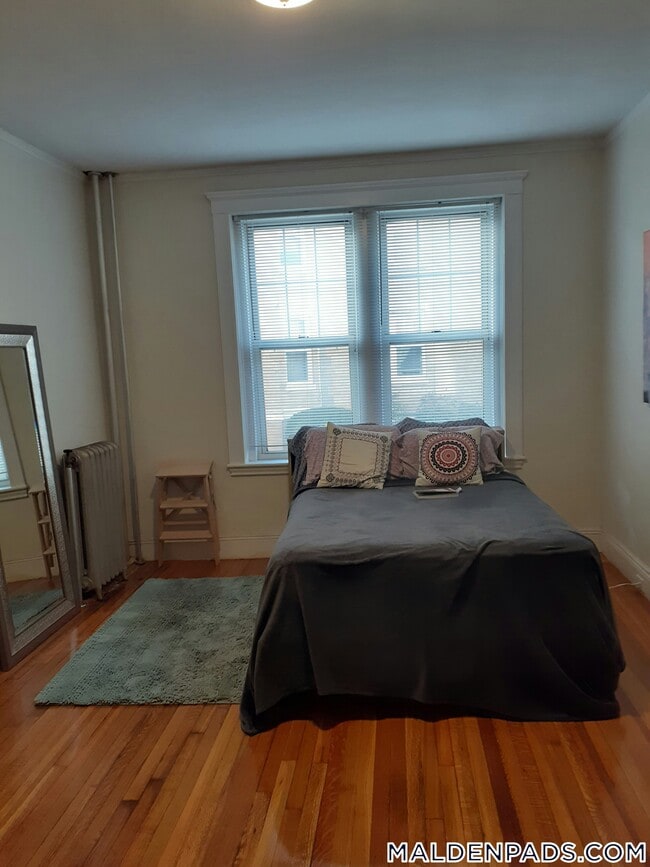 Foto del edificio - 90 Maple St