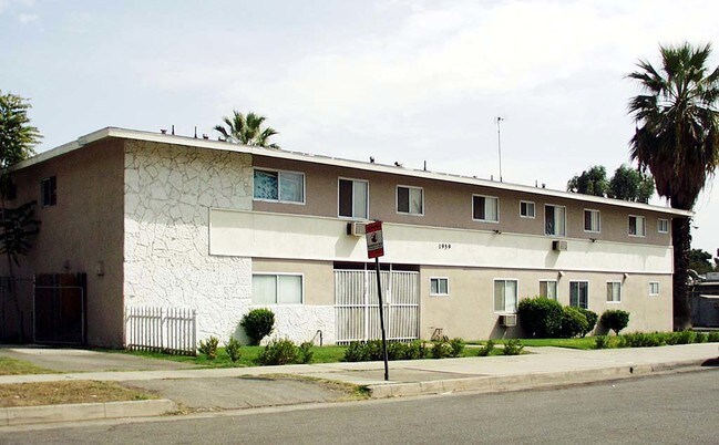 Foto del edificio - Trinity Living Apartments
