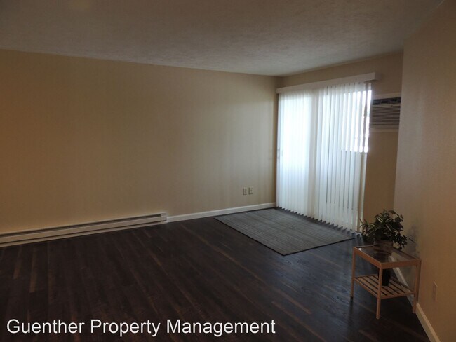 Building Photo - 827 E Ermina Ave