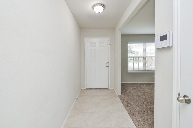 Foto del edificio - 4503 Stolz Trail