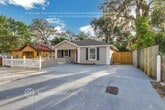 Primary Photo - 8613 N Mulberry St