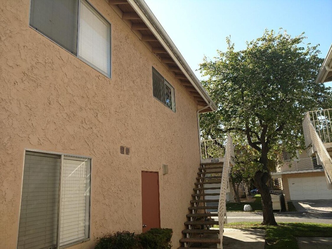 2577 Sextant Ave Apartments in Port Hueneme, CA Westside Rentals