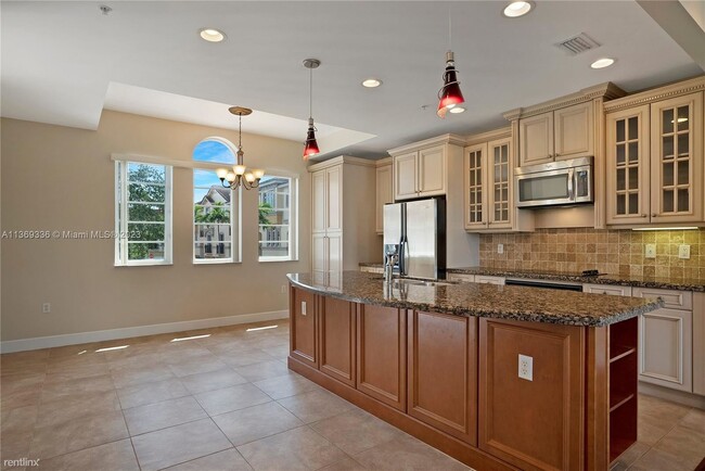 Foto del edificio - 3 br, 3.5 bath Townhome - 3931 Coral Heigh...
