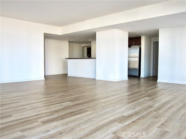 Building Photo - 400 W Ocean Blvd