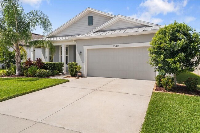Building Photo - 13413 Palmera Vista Dr