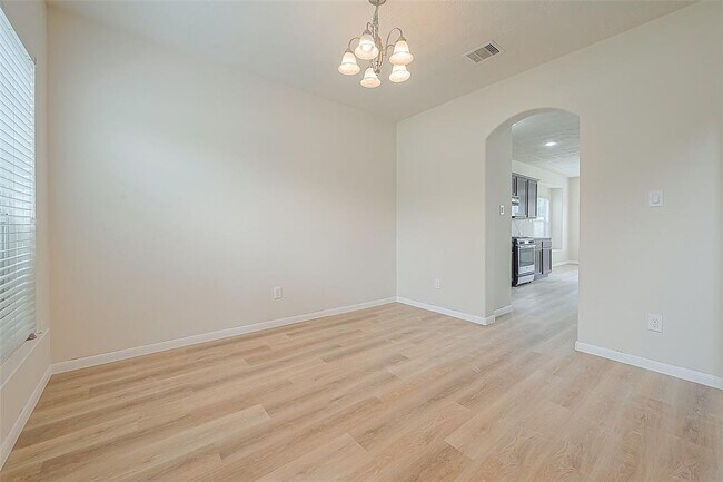 Building Photo - 1418 Lochstone Dr