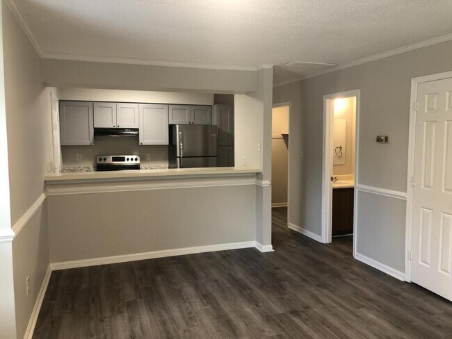 Foto del edificio - 4632 Kilcullen Dr, Unit C