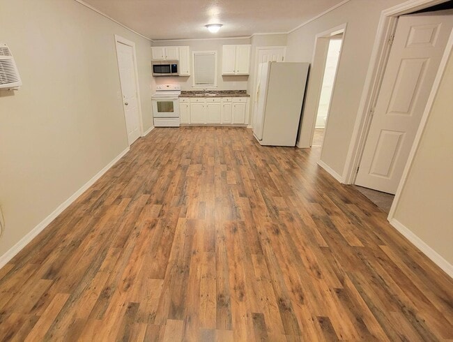 Photo - 3305 Armstrong Ct House