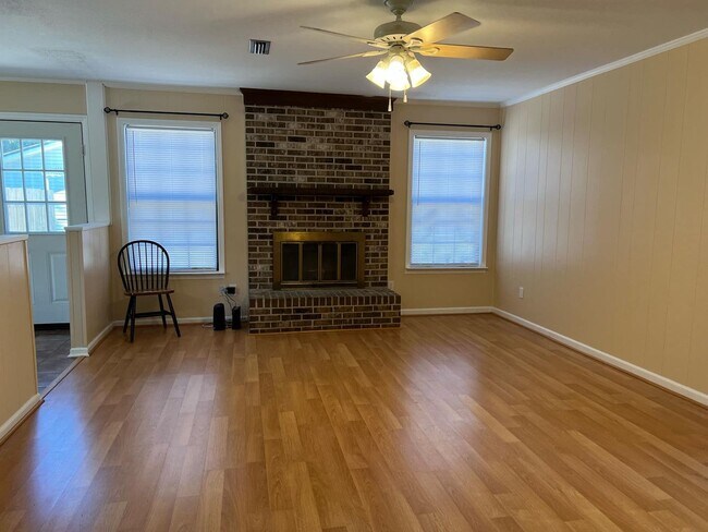 Building Photo - 3BR/2BA Available in Dothan, AL!