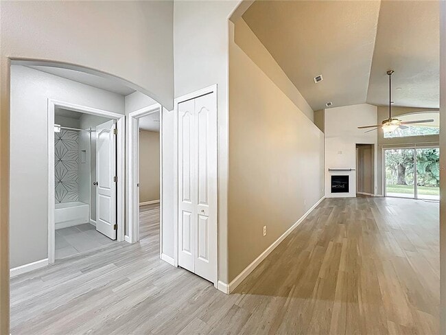 Building Photo - 6677 Cherry Grove Cir