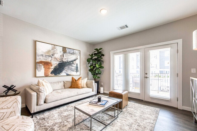 Building Photo - Landmark Apartments