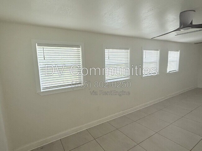 Foto del edificio - 5066 3rd St N