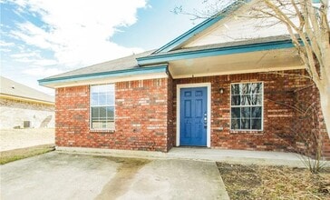 Building Photo - 3504 Littleleaf Dr
