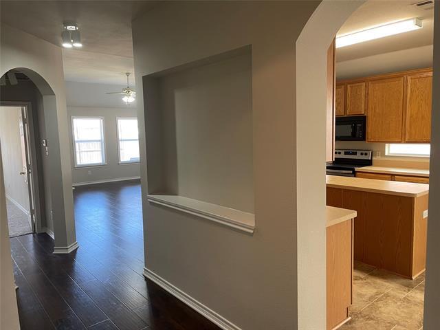 Foto del edificio - 5908 Meadowglen Dr