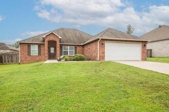 Building Photo - 17317 Crooked Oak Dr