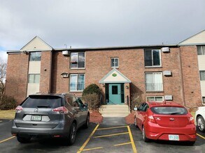 Building Photo - 130 English Village Rd