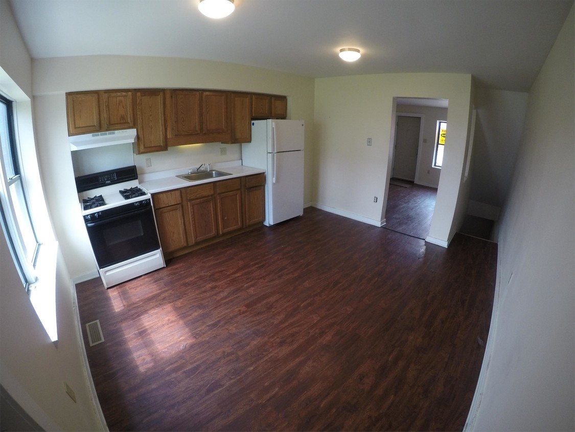 Primary Photo - 38 4th St