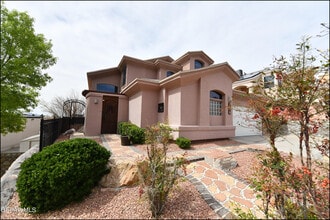 7318 Corona Del Sol Dr
