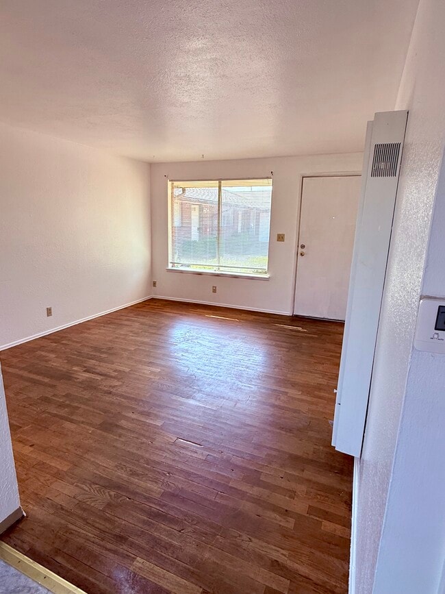 Foto del edificio - 4902 111th St SW