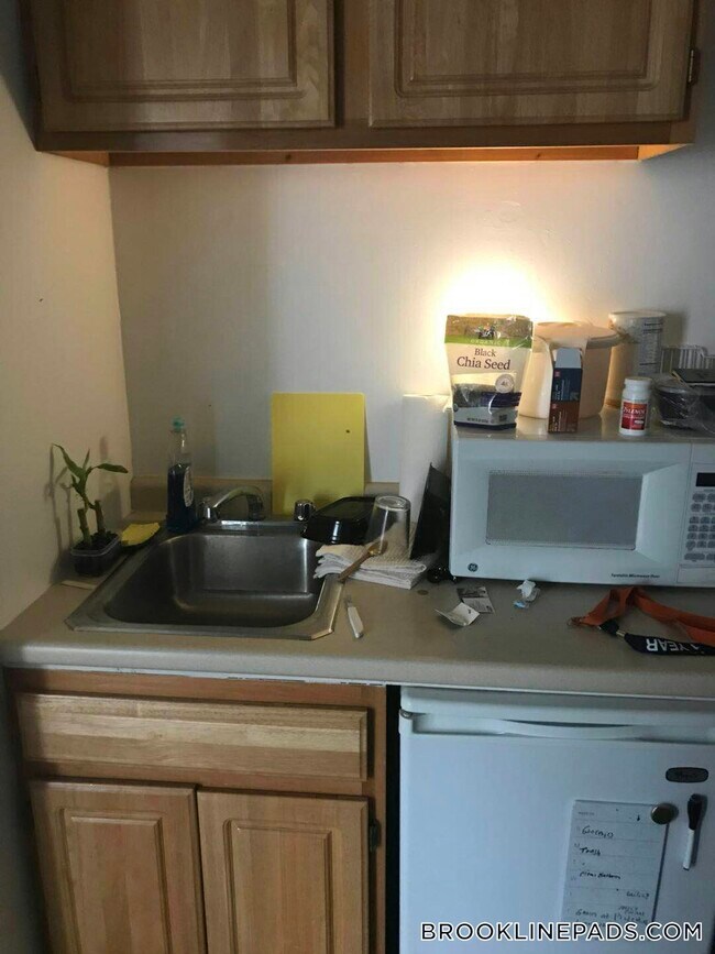 Foto del edificio - 1061 Beacon St