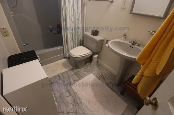 Building Photo - 609 Washington St