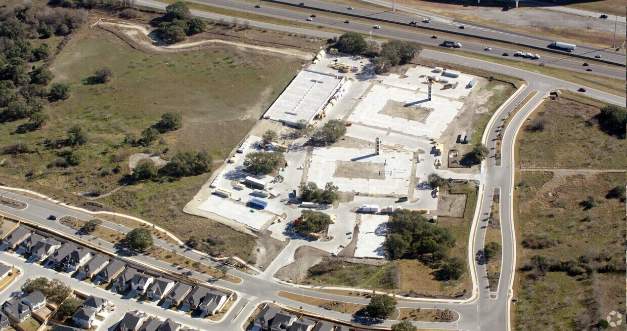 Bridge at Estancia Apartments in Austin, TX