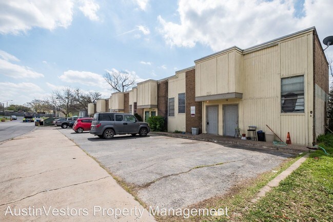 Building Photo - 2901 Sweeney Ln