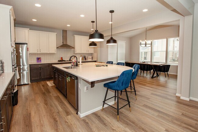Building Photo - FURNISHED/PARTIALLY FURNISHED NEW HOME | 5...