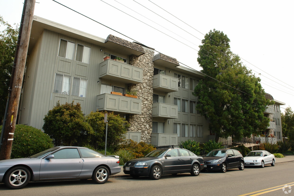 Building Photo - 360 Monte Vista Ave