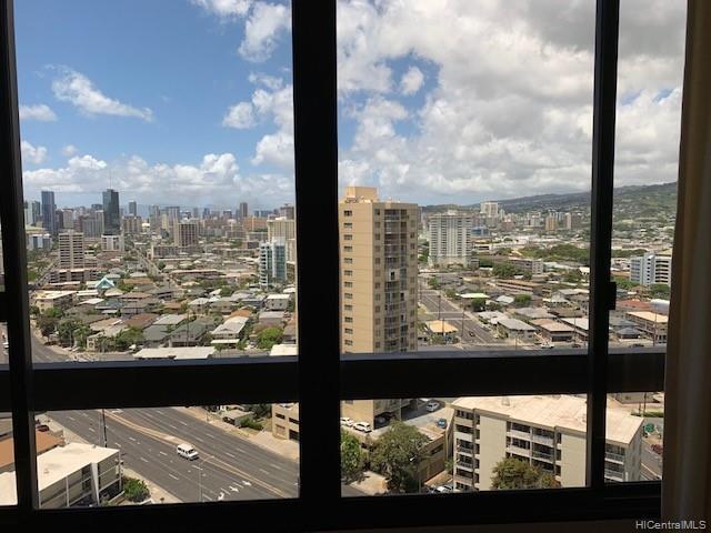 Primary Photo - 2499 Kapiolani Blvd