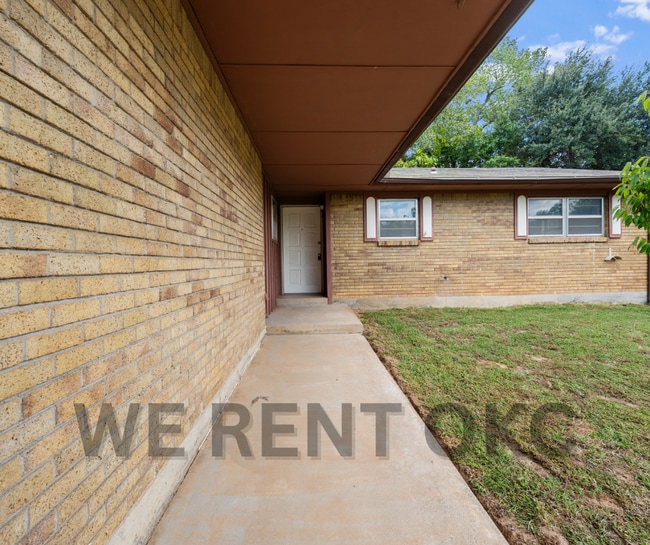 Foto del edificio - 1400 Woodland Way