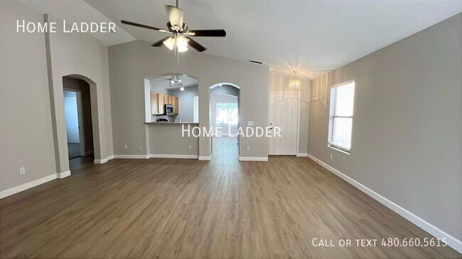 Building Photo - 10317 E Kiva Cir