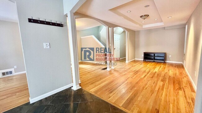Foto del edificio - 2514 W Argyle Pl